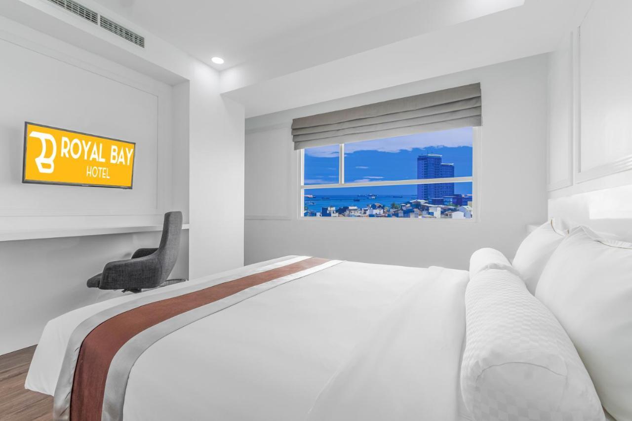Royal Bay Hotel Makassar Macáçar Exterior foto
